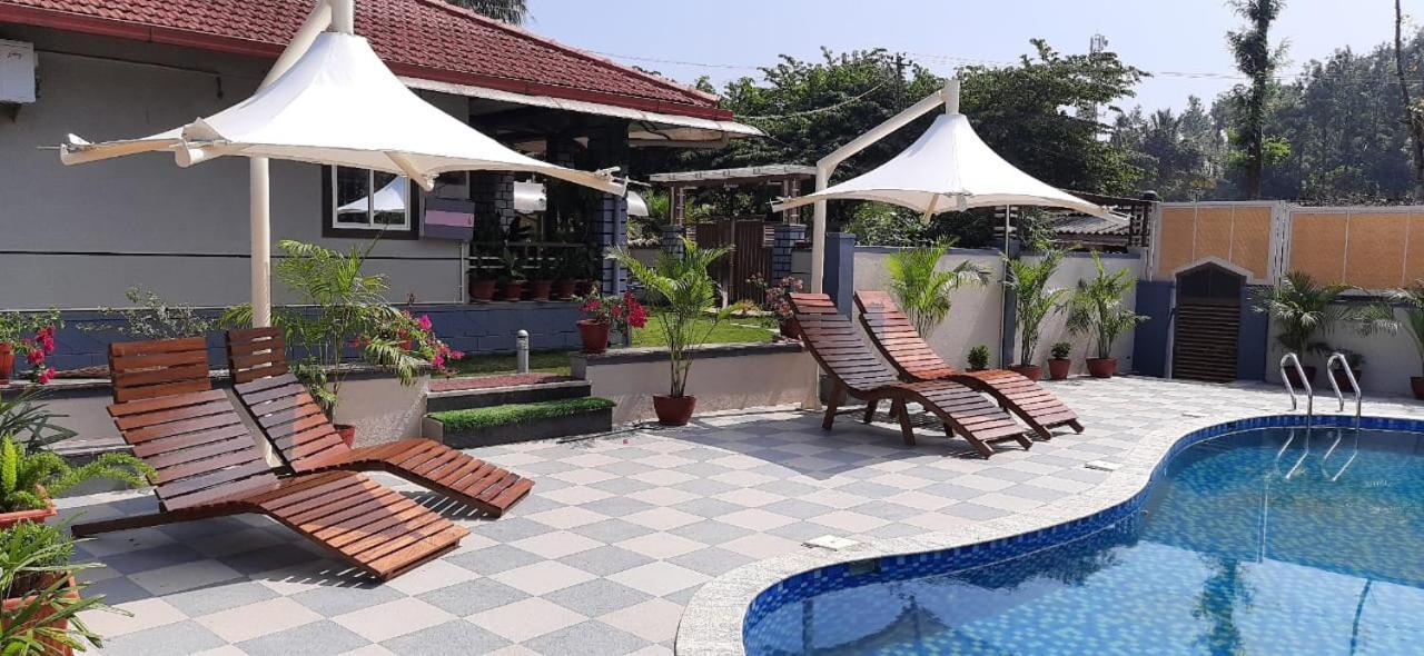 Srinikethana Home Stay With Swimming Pool Madikeri Exterior photo