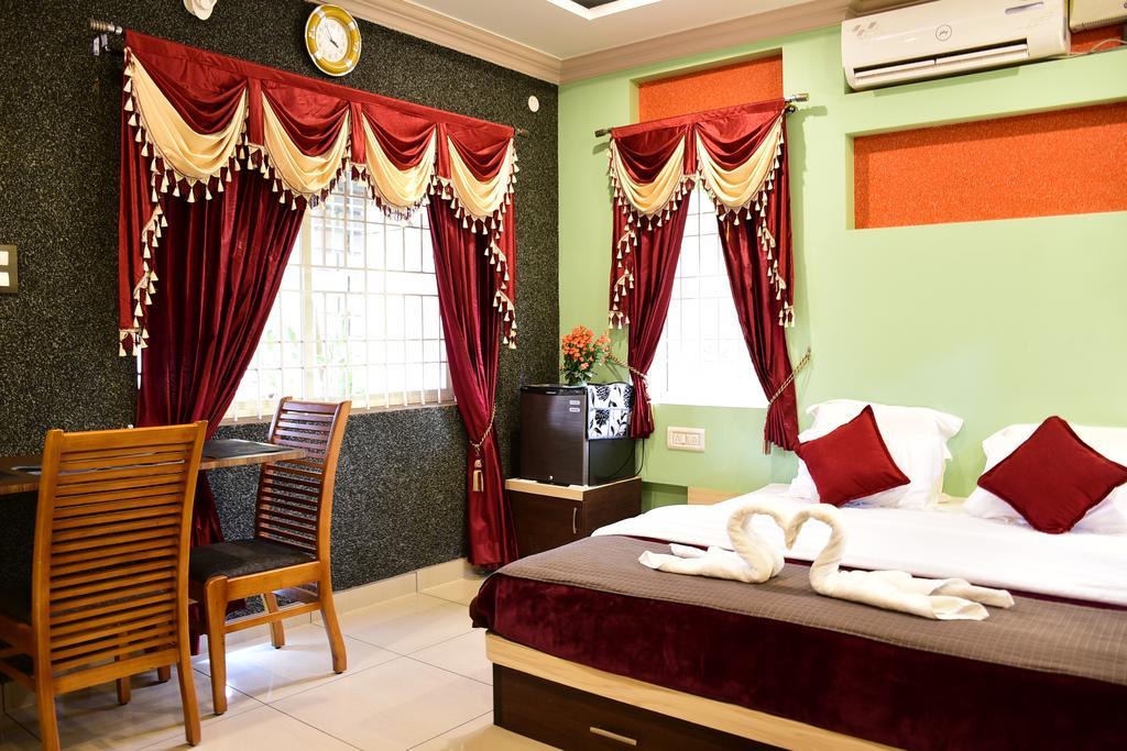 Srinikethana Home Stay With Swimming Pool Madikeri Exterior photo